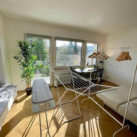 Cozy Apartment With Kitchen + Balcony New! 埃森 外观 照片