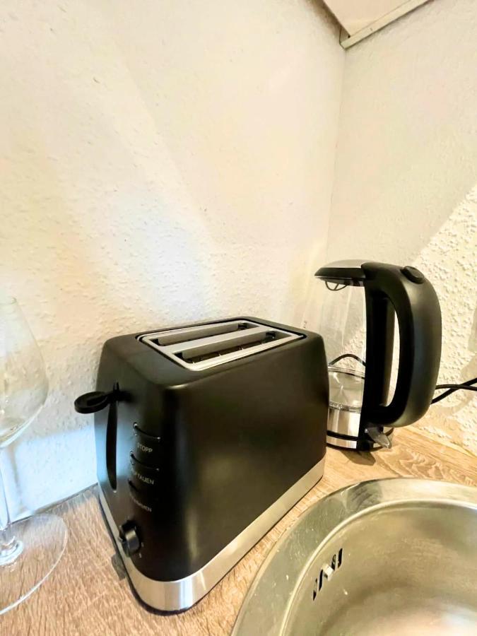 Cozy Apartment With Kitchen + Balcony New! 埃森 外观 照片